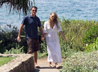 Molly Sims feet photo thumbnail