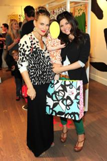 Molly Sims feet photo thumbnail