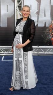 Molly Sims feet photo thumbnail