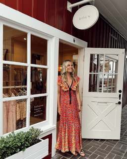Molly Sims feet photo thumbnail