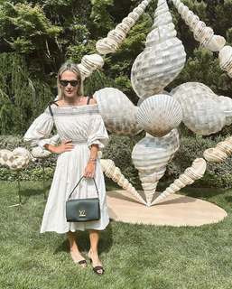 Molly Sims feet photo thumbnail