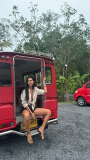 Zaira Nara feet photo thumbnail