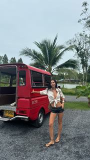Zaira Nara feet photo thumbnail