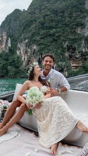 Larissa Manoela feet photo thumbnail