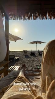 Cecily Strong feet photo 1