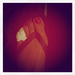Kate Walsh feet photo thumbnail