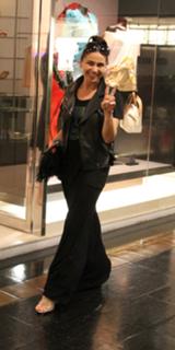 Giovanna Antonelli feet photo thumbnail