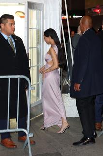 Zoë Kravitz feet photo thumbnail