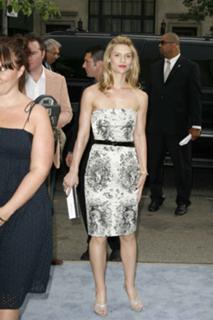 Claire Danes feet photo thumbnail