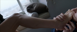 Natalie Portman feet photo thumbnail