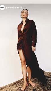 Isis Valverde feet photo thumbnail
