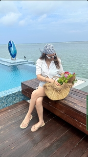 Hansika Motwani feet photo thumbnail