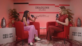 Emily Blunt feet photo 5