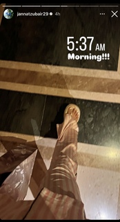 Jannat Zubair Rahmani feet photo thumbnail