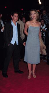 Claire Danes feet photo thumbnail