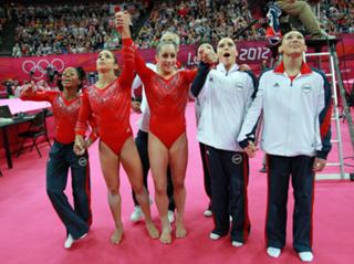 Aly Raisman feet photo thumbnail