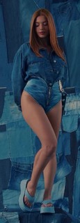 Giovanna Lancellotti feet photo thumbnail