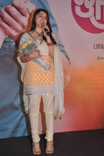 Hansika Motwani feet photo thumbnail