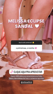 Larissa Manoela feet photo thumbnail