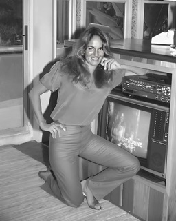 Catherine Bach feet photo 1