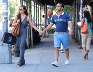 Chrissy Teigen feet photo thumbnail