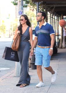 Chrissy Teigen feet photo thumbnail