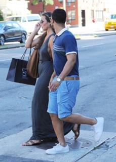Chrissy Teigen feet photo thumbnail