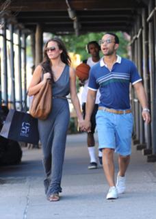 Chrissy Teigen feet photo thumbnail