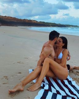 Camila Queiroz feet photo thumbnail