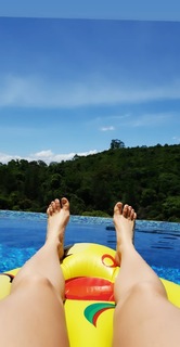 Lívia Andrade feet photo thumbnail