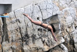 Michelle Rodriguez feet photo thumbnail