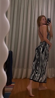 Marina Ruy Barbosa feet photo thumbnail