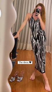 Marina Ruy Barbosa feet photo thumbnail
