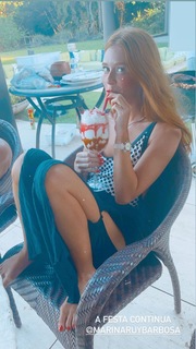 Marina Ruy Barbosa feet photo thumbnail