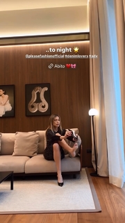 Ludovica Frasca feet photo thumbnail