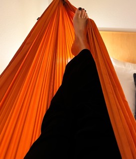 Erin Lim feet photo thumbnail