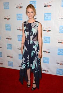 January Jones feet photo thumbnail