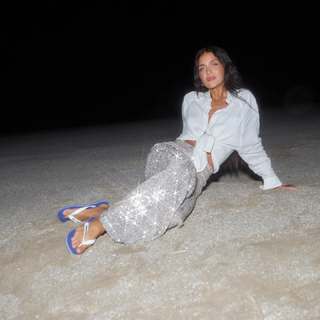 Zaira Nara feet photo thumbnail