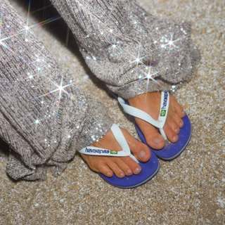 Zaira Nara feet photo thumbnail
