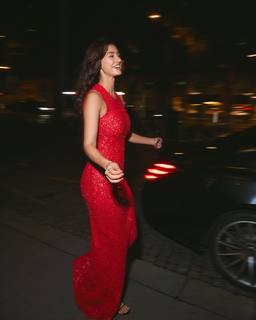 Disha Patani feet photo thumbnail