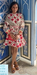 Mindy Kaling feet photo thumbnail