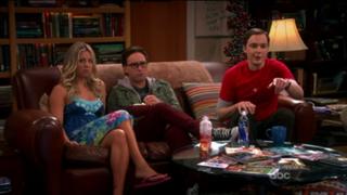 Kaley Cuoco feet photo thumbnail