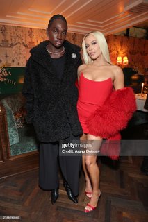 Tana Mongeau feet photo thumbnail
