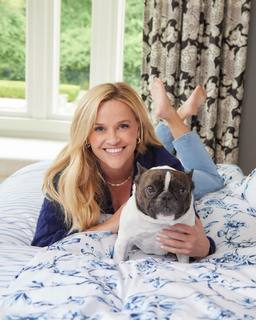 Reese Witherspoon feet | FeetDatabase.com