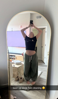 Katie Sigmond feet photo thumbnail