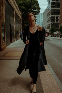 Mackenzie Davis feet photo 2