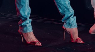 Haifa Wehbe feet photo thumbnail
