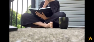 Gabbie Hanna feet photo 4