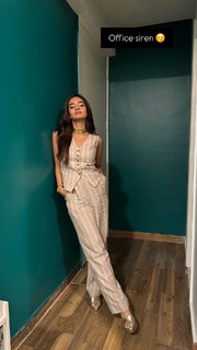 Anushka Sen feet photo thumbnail
