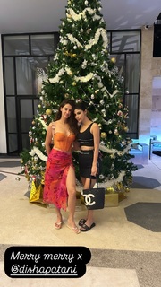 Disha Patani feet photo thumbnail
